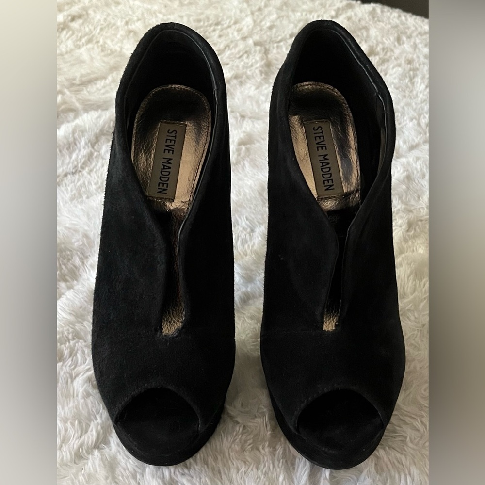 Steve Madden Black Suede Leather Peep Toe Stiletto Heels size 8